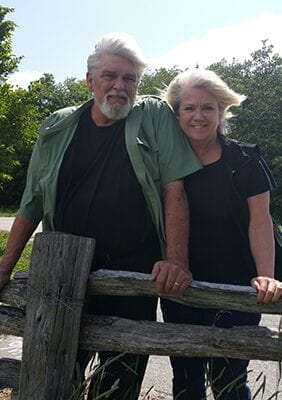 Emily and Phil, Sunshine Botanical's founder and CEOs. Emily and Phil, Sunshine Botanical's founder and CEOs.
