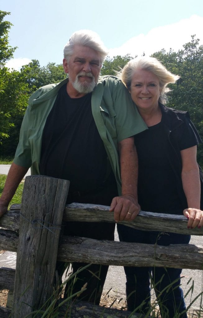 Emily and Phil, Sunshine Botanical's founder and CEOs. Emily and Phil, Sunshine Botanical's founder and CEOs.